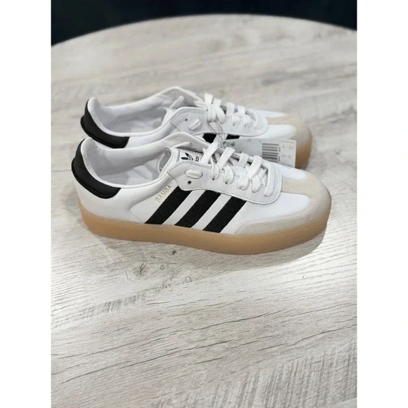 adidas Samba Women's Sneakers White Black Gum Sole - Picture 4 of 12